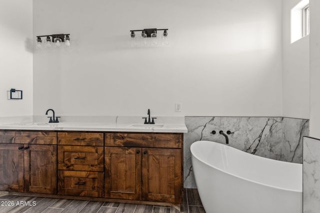 285 Ironwood Place, Wickenburg, AZ 85390