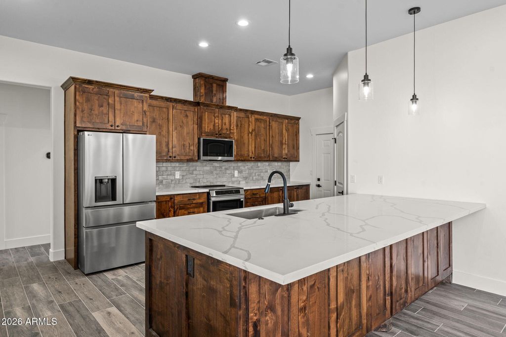 285 Ironwood Place, Wickenburg, AZ 85390 — photo 2