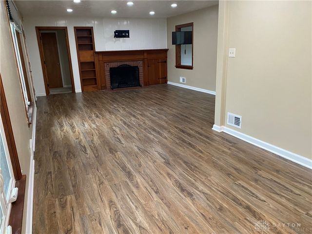 5615 Denlinger Road, Dayton, OH 45426