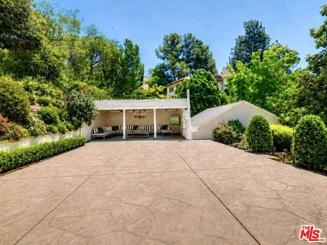 1627 Arbor Drive, Glendale, CA 91202