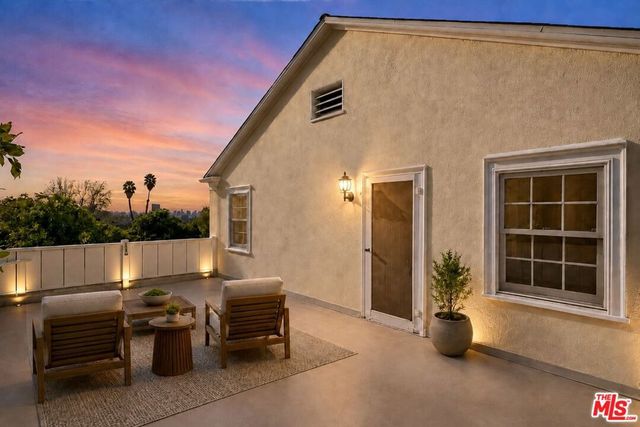 1627 Arbor Drive, Glendale, CA 91202
