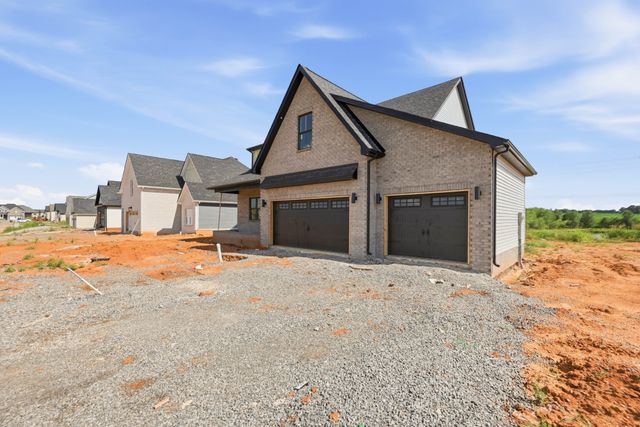 218 Low Plains Ln, Clarksville, TN 37043