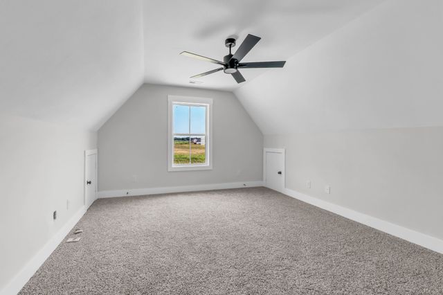 218 Low Plains Ln, Clarksville, TN 37043