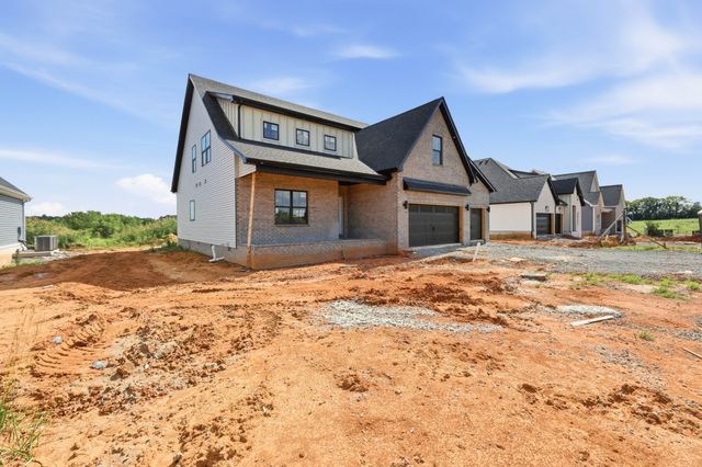 218 Low Plains Ln, Clarksville, TN 37043
