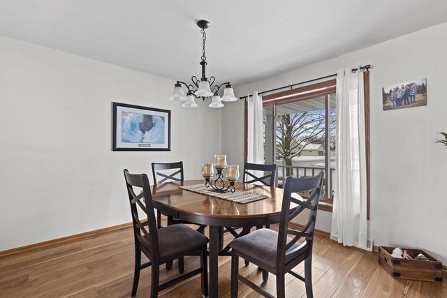 700 Bittersweet LANE, Watertown, WI 53094