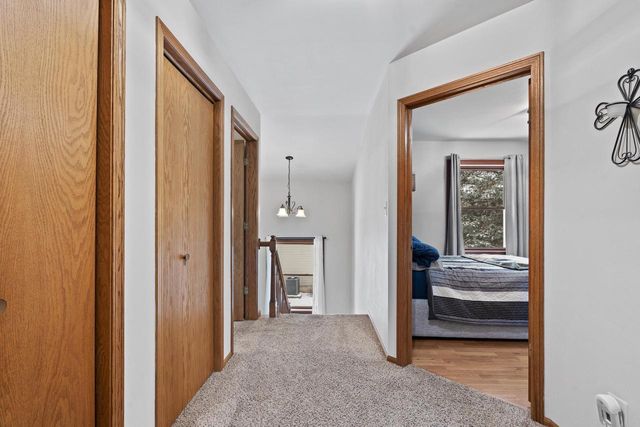 700 Bittersweet LANE, Watertown, WI 53094