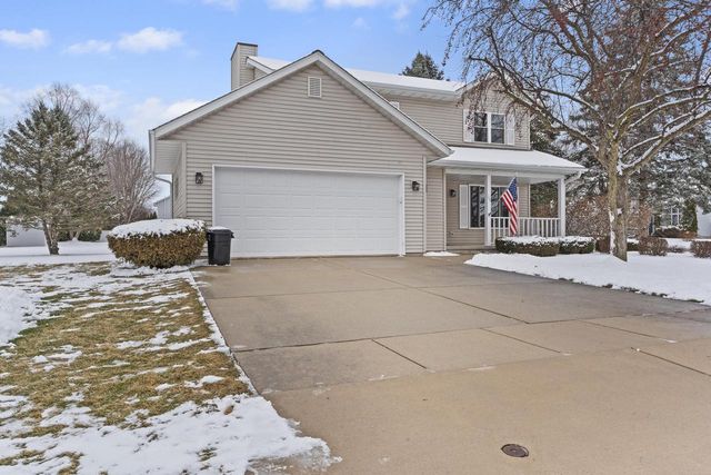 700 Bittersweet LANE, Watertown, WI 53094