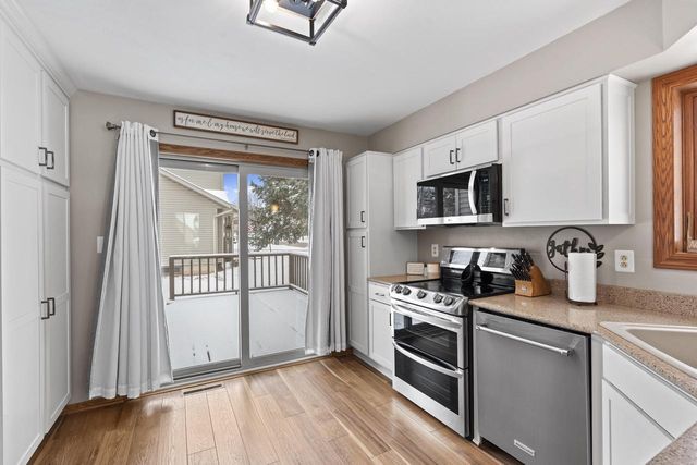 700 Bittersweet LANE, Watertown, WI 53094