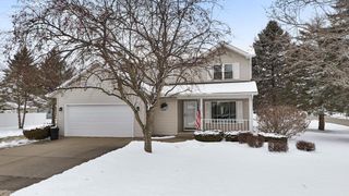 700 Bittersweet LANE, Watertown, WI 53094