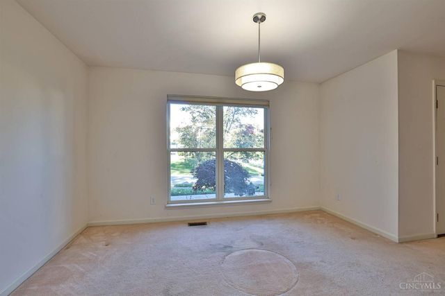 21 Wallace Grove Lane, Milford, OH 45150