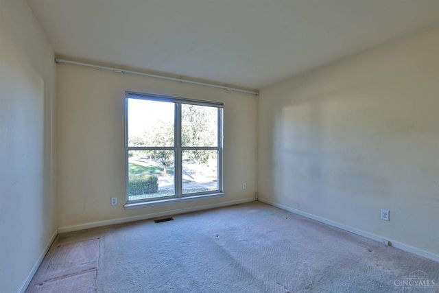 21 Wallace Grove Lane, Milford, OH 45150