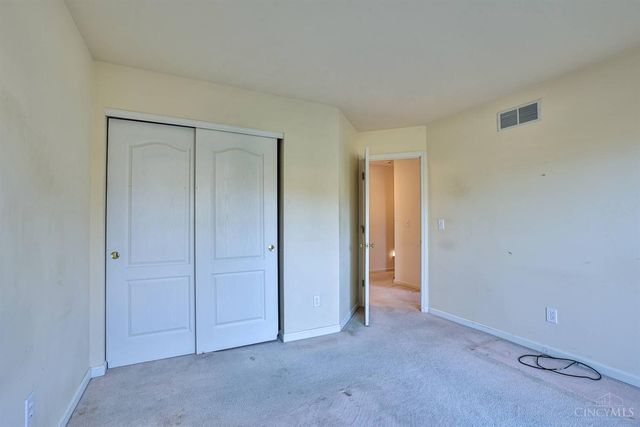 21 Wallace Grove Lane, Milford, OH 45150