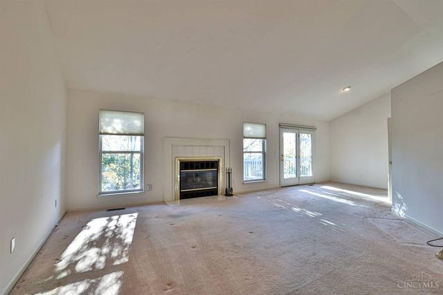 21 Wallace Grove Lane, Milford, OH 45150