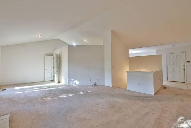 21 Wallace Grove Lane, Milford, OH 45150