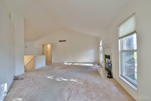 21 Wallace Grove Lane, Milford, OH 45150