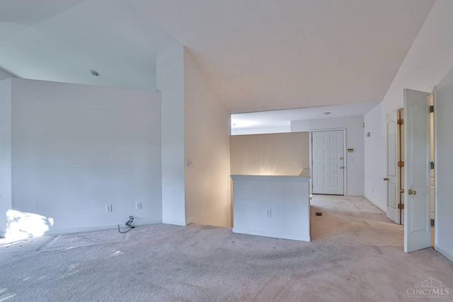 21 Wallace Grove Lane, Milford, OH 45150