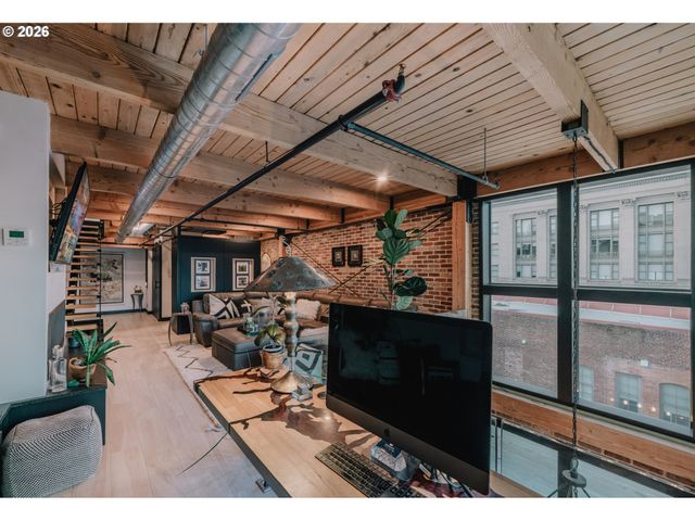 725 Nw FLANDERS St 405, Portland, OR 97209