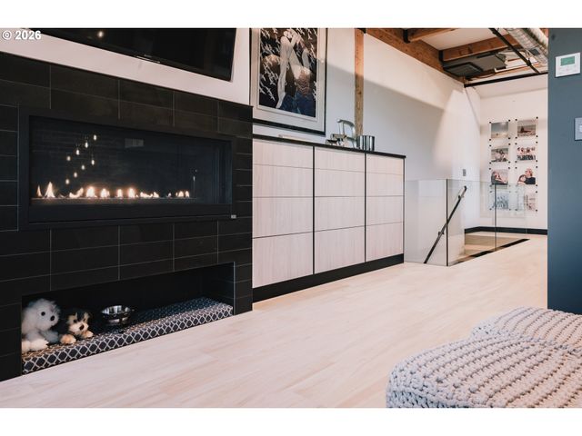 725 Nw FLANDERS St 405, Portland, OR 97209