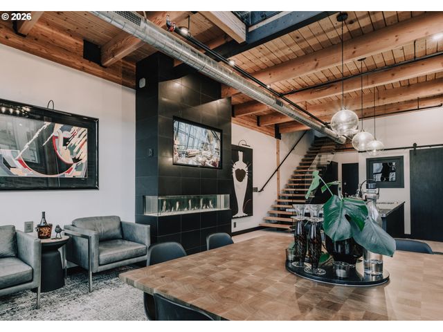 725 Nw FLANDERS St 405, Portland, OR 97209