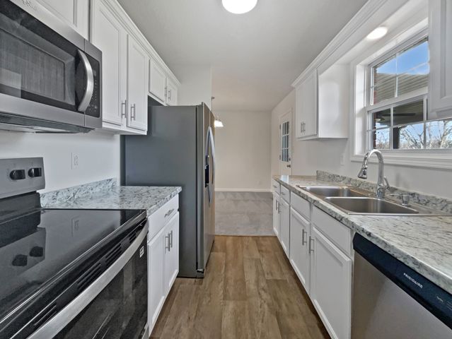 182 Monarch Ln, Clarksville, TN 37042