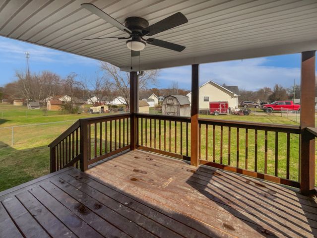 182 Monarch Ln, Clarksville, TN 37042