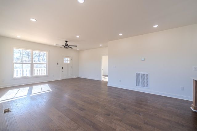 170 BELVEDERE CIR, Savannah, TN 38372