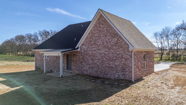 170 BELVEDERE CIR, Savannah, TN 38372