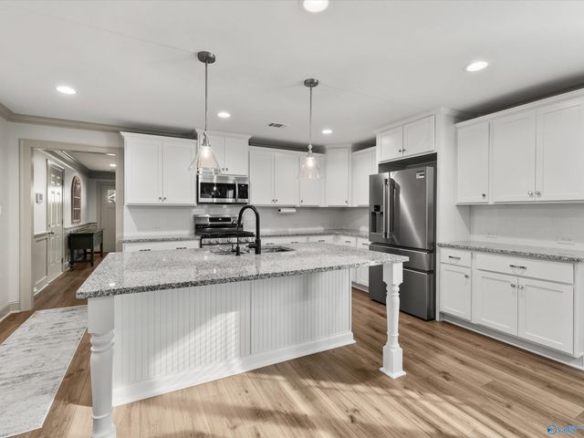 9502 Hampton Oak Drive, Owens Cross Roads, AL 35763