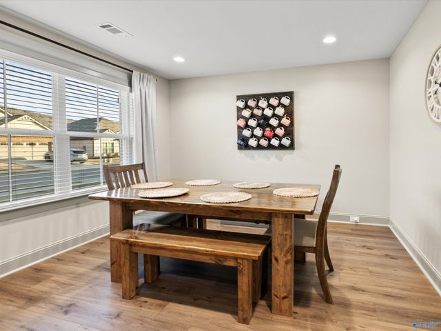 9502 Hampton Oak Drive, Owens Cross Roads, AL 35763