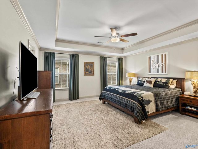 9502 Hampton Oak Drive, Owens Cross Roads, AL 35763