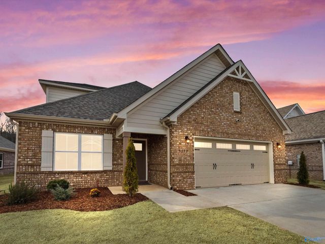 9502 Hampton Oak Drive, Owens Cross Roads, AL 35763