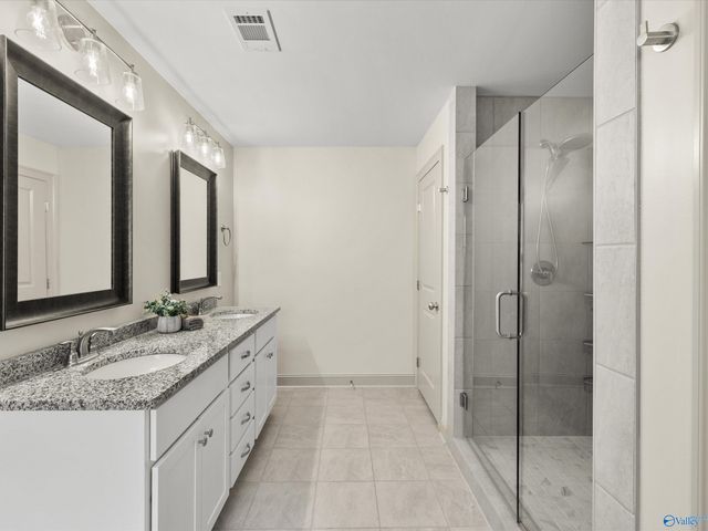 9502 Hampton Oak Drive, Owens Cross Roads, AL 35763