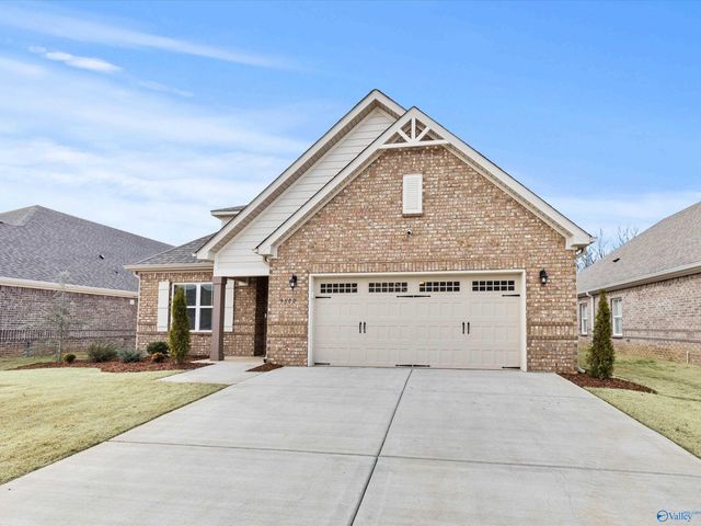 9502 Hampton Oak Drive, Owens Cross Roads, AL 35763