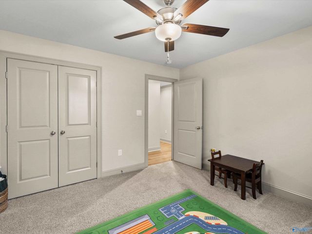 9502 Hampton Oak Drive, Owens Cross Roads, AL 35763