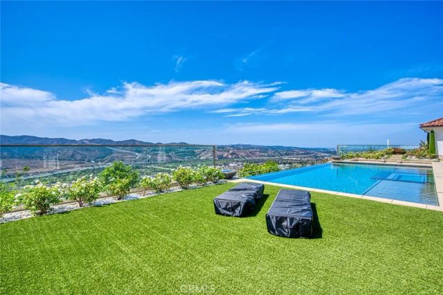 5585 Blue Ridge, Yorba Linda, CA 92887