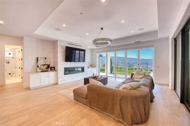5585 Blue Ridge, Yorba Linda, CA 92887
