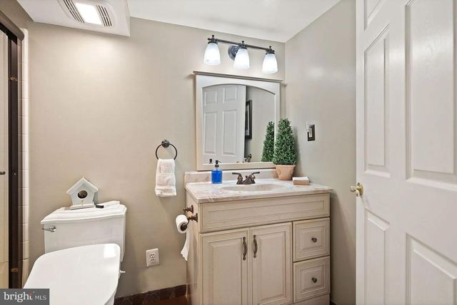 2521 YOUNGS DR, Haymarket, VA 20169