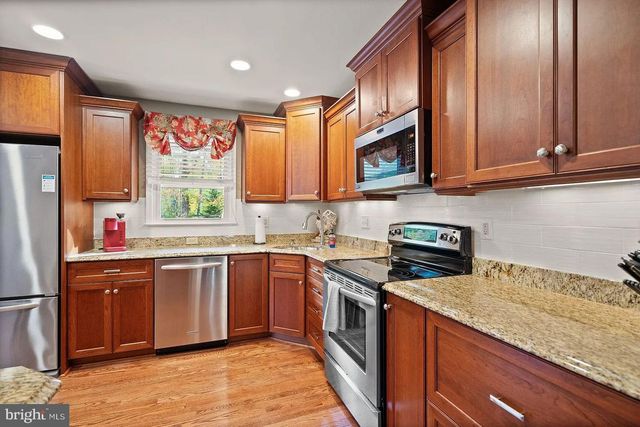 2521 YOUNGS DR, Haymarket, VA 20169