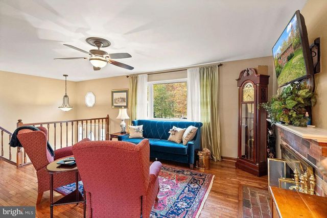 2521 YOUNGS DR, Haymarket, VA 20169