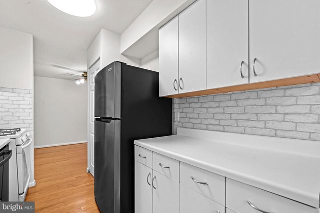 11200 CHESTNUT GROVE SQ #203, Reston, VA 20190