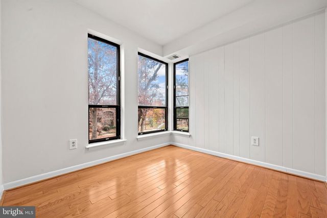 11200 CHESTNUT GROVE SQ #203, Reston, VA 20190