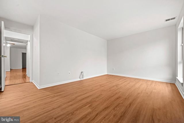 11200 CHESTNUT GROVE SQ #203, Reston, VA 20190