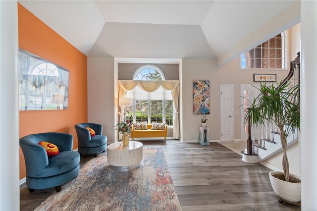 19 Brunson Way, Perinton, NY 14526