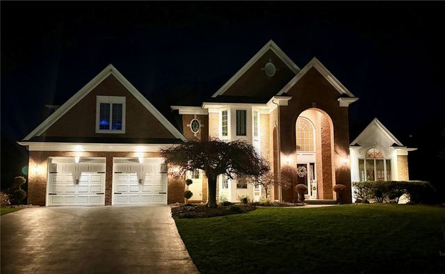 19 Brunson Way, Perinton, NY 14526