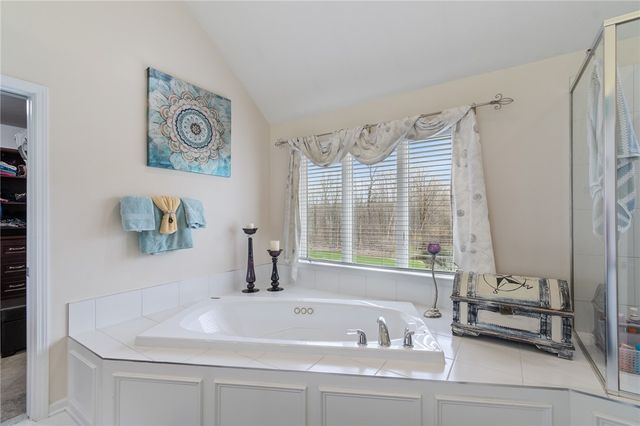 19 Brunson Way, Perinton, NY 14526