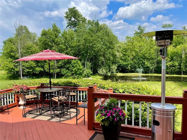 19 Brunson Way, Perinton, NY 14526