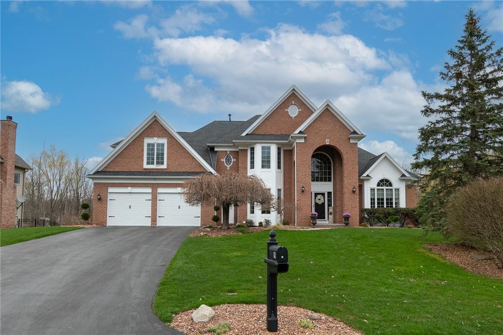 19 Brunson Way, Perinton, NY 14526