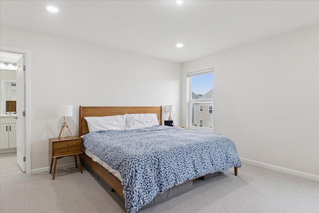 737 Haywood Drive R, Saline City, MI 48176