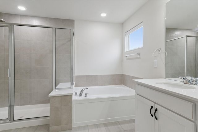 737 Haywood Drive R, Saline City, MI 48176