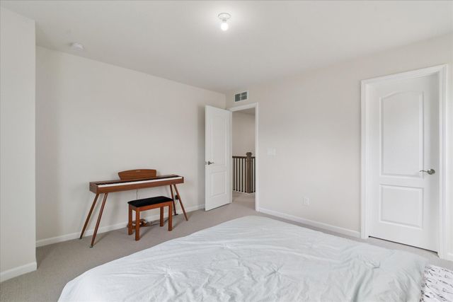 737 Haywood Drive R, Saline City, MI 48176